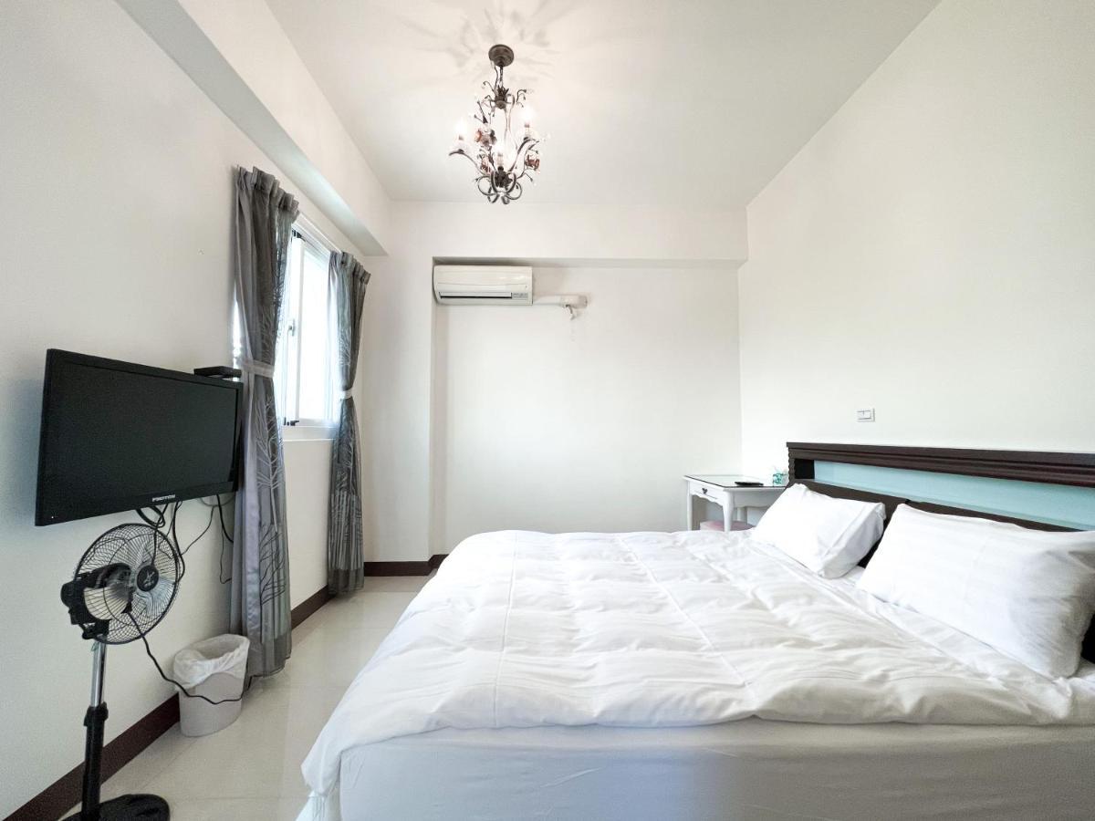 Sevilla Hostel T'ai-tung Extérieur photo