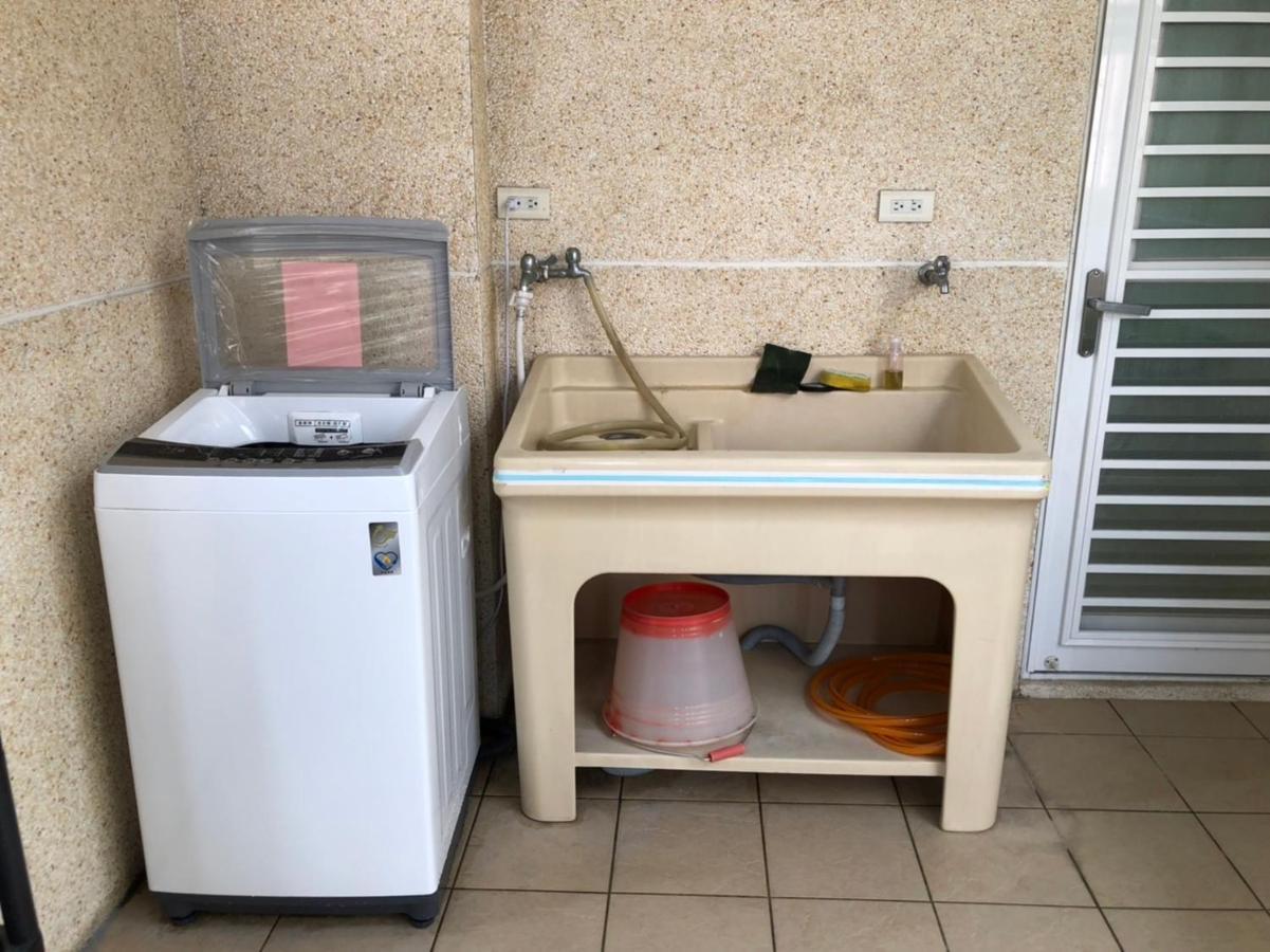 Sevilla Hostel T'ai-tung Extérieur photo